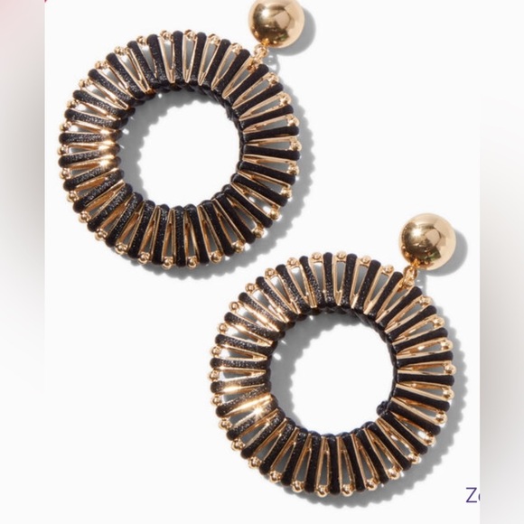 NWT Gold-tone Black Wrapped Round Drop Earrings - Picture 1 of 2